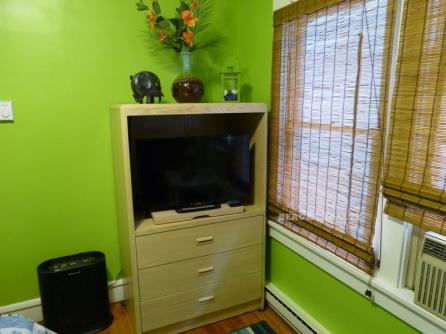 422 West Ave