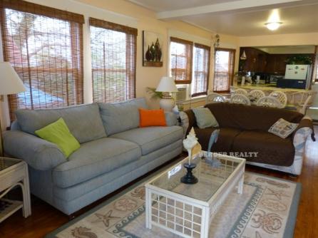 422 West Ave