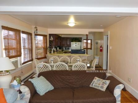 422 West Ave