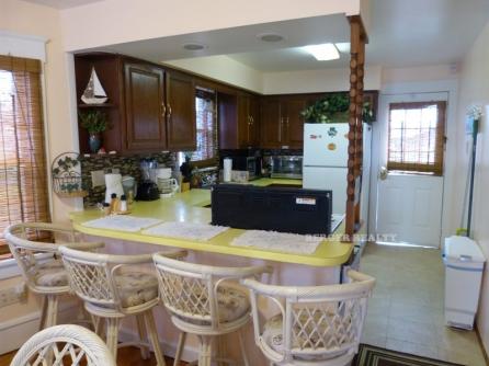 422 West Ave