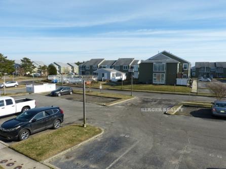 111 Fowlers Court