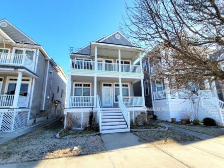 435 West Ave.
