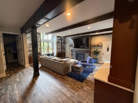 520 Cedarbrook Lane