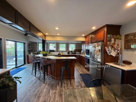 520 Cedarbrook Lane