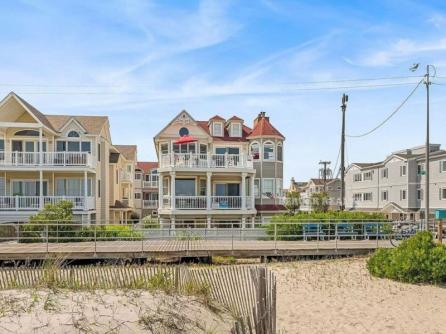 1744 Boardwalk