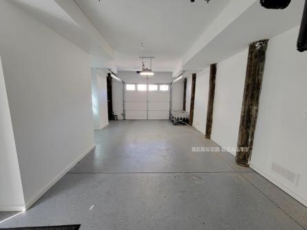 2400 West Ave