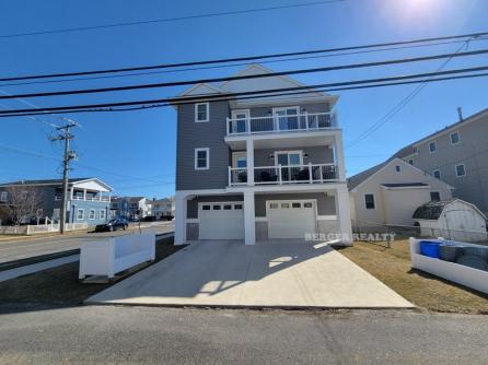 2400 West Ave