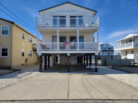 5015 West Ave