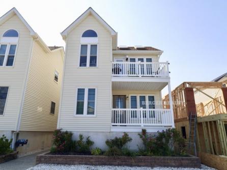 3106 West Ave.