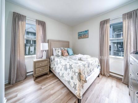 16 E 14th Street
