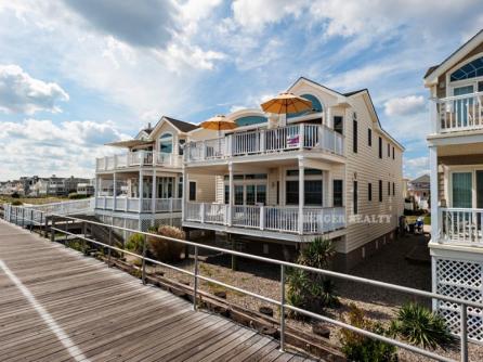 1806 Boardwalk