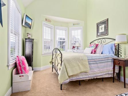 22 Spruce Road