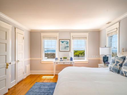100 Beach Rd.