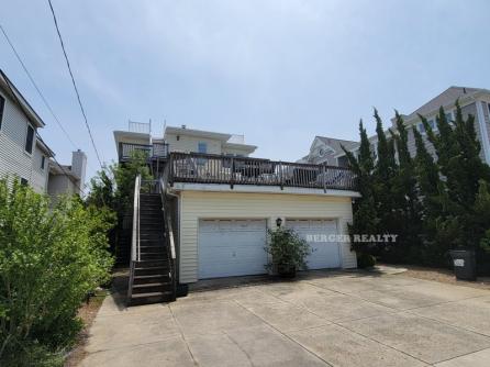 2628 Wesley Ave