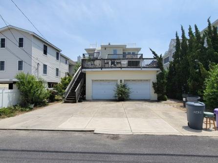 2628 Wesley Ave