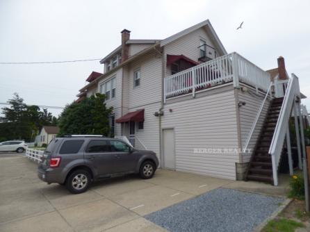 600 1st Street