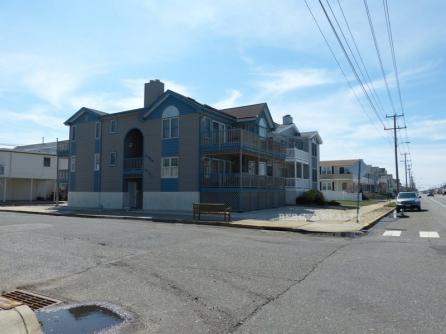 2703 West Ave.