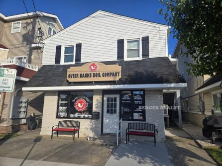 1315 West Ave