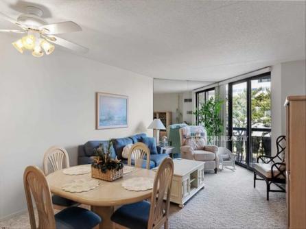 935 Ocean Avenue