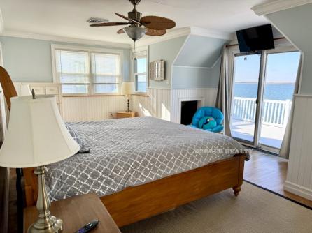 148 Bay Road