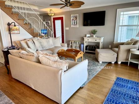 148 Bay Road