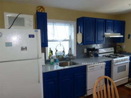810 E. 7th Street