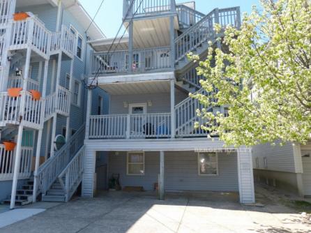 825 Plymouth Place
