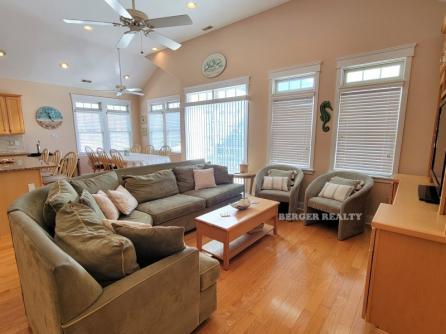 1346 Wesley Ave