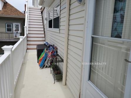 609 E 16th Street