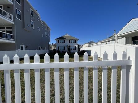 934 Haven Ave