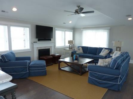 903 Brighton Place