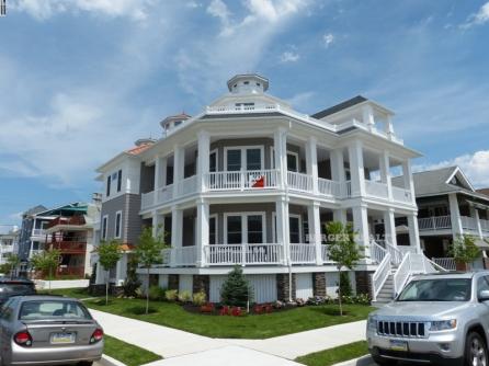 903 Brighton Place