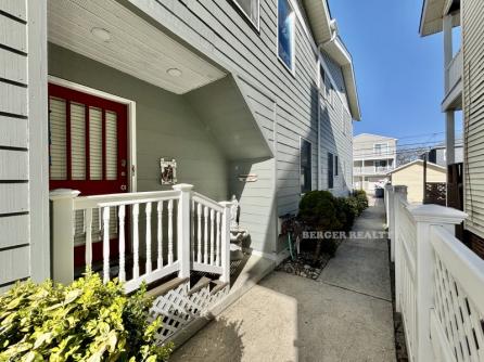 1608 Wesley Ave