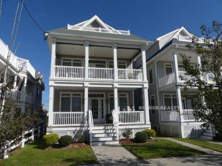 816B 1st Street