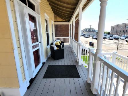 819 Central Ave