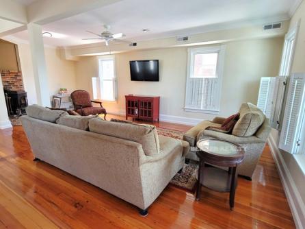 819 Central Ave