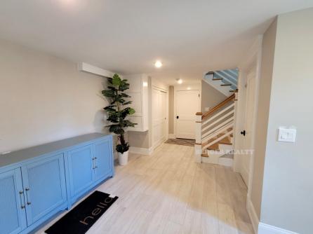 812 2nd Street