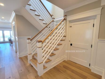 812 2nd Street