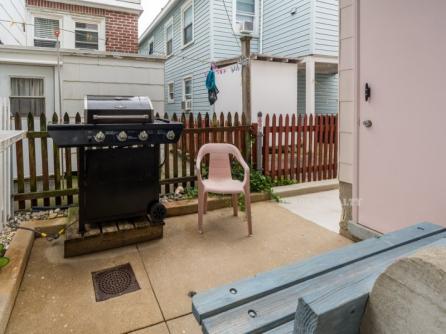 829 St. James