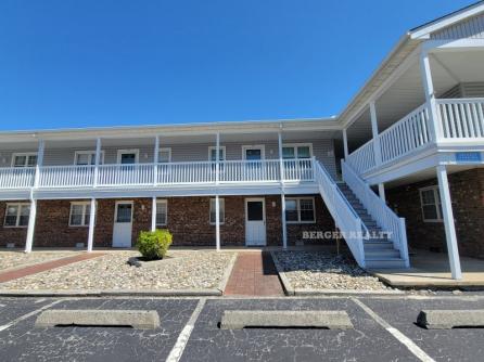 825 Plymouth Place