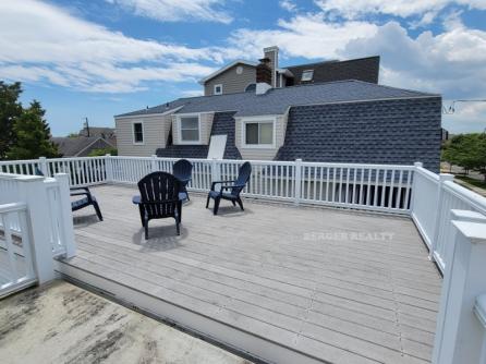 27 Simpson Rd