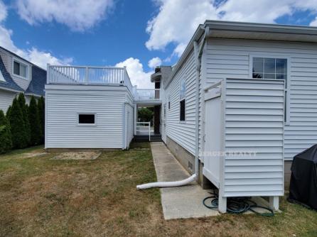 27 Simpson Rd