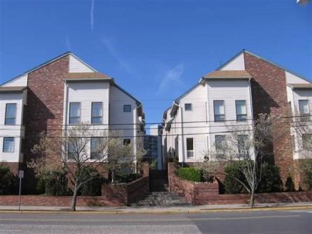 800 E. 9th Street