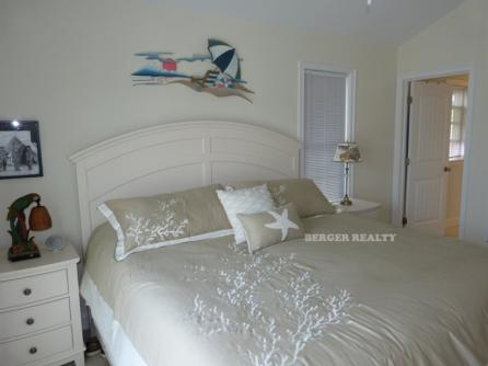 1422 Asbury Ave