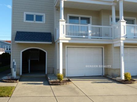 611 St. Albans Place