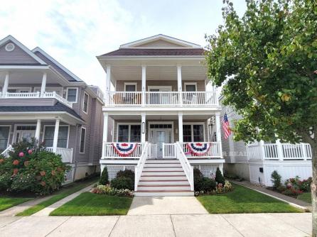 846A 1st Street