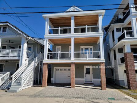 845 Stenton Place