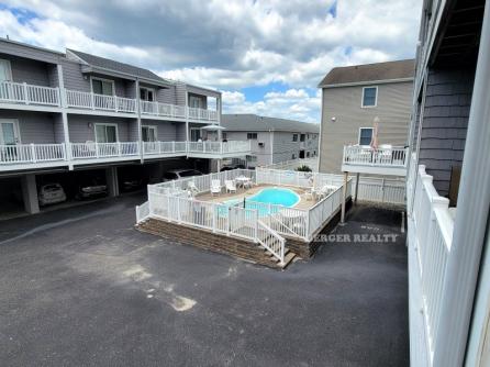 856 E. 7th Street