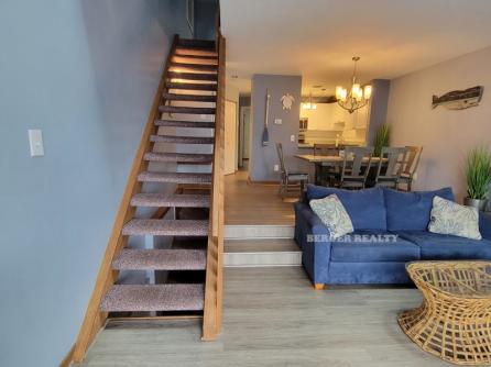 856 E. 7th Street