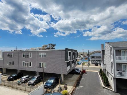 856 E. 7th Street
